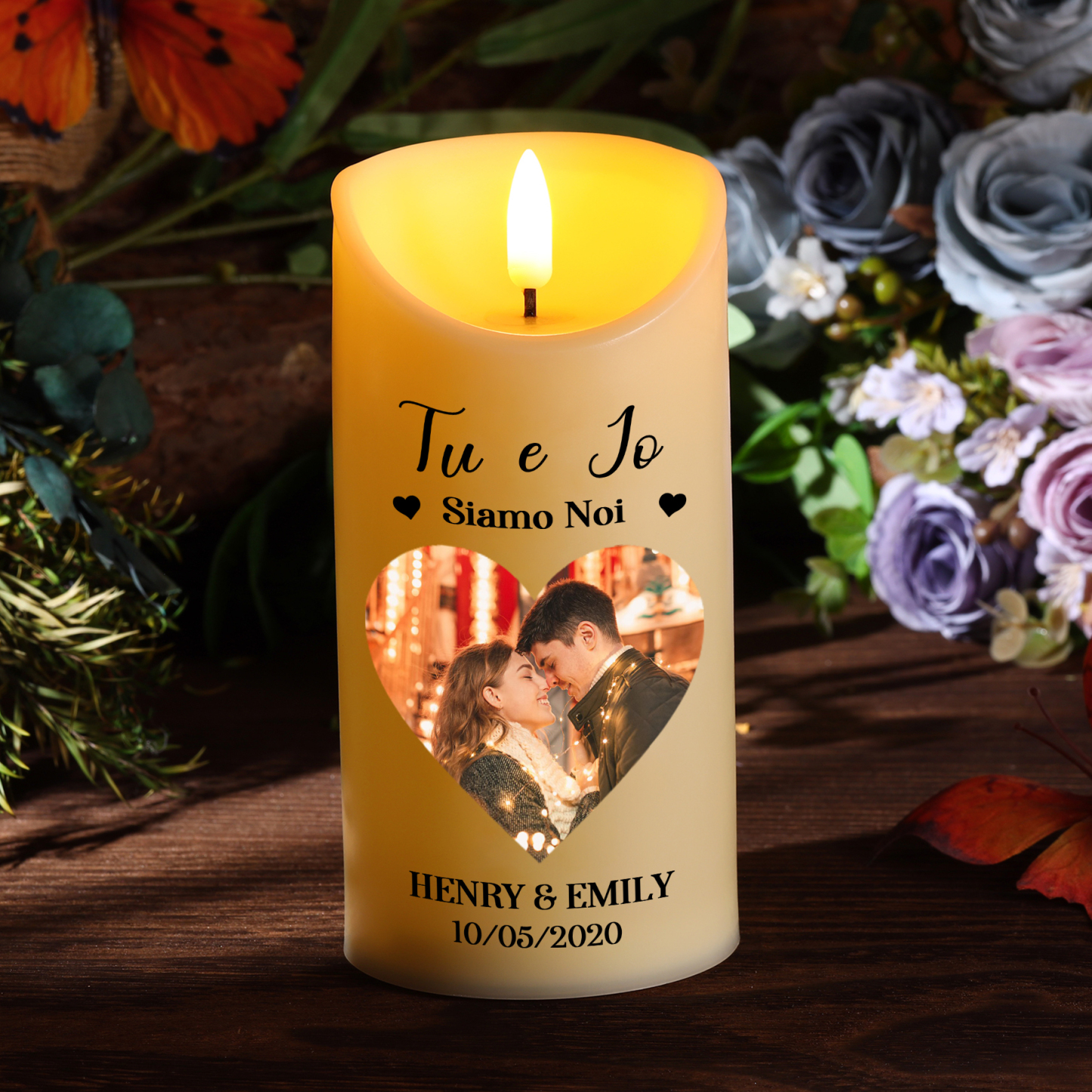 Candela LED Personalizzata in Plastica con 1 Foto, 2 Nomi e 1 Data - "
