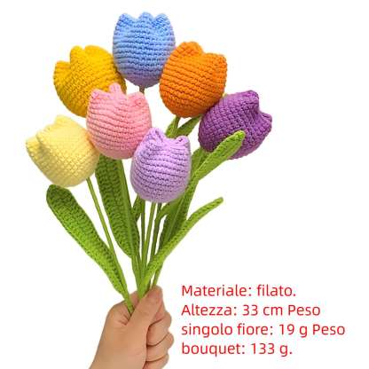 Bouquet di fiori all’uncinetto in lana fatto a mano