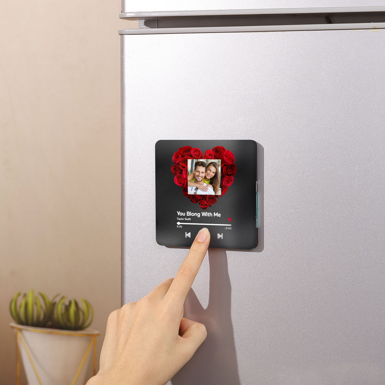 Personalised Photo Fridge Magnet with Favorite Song – Elegant Gift for Couples in Black/Color/Matt Black/Red | Jessemade