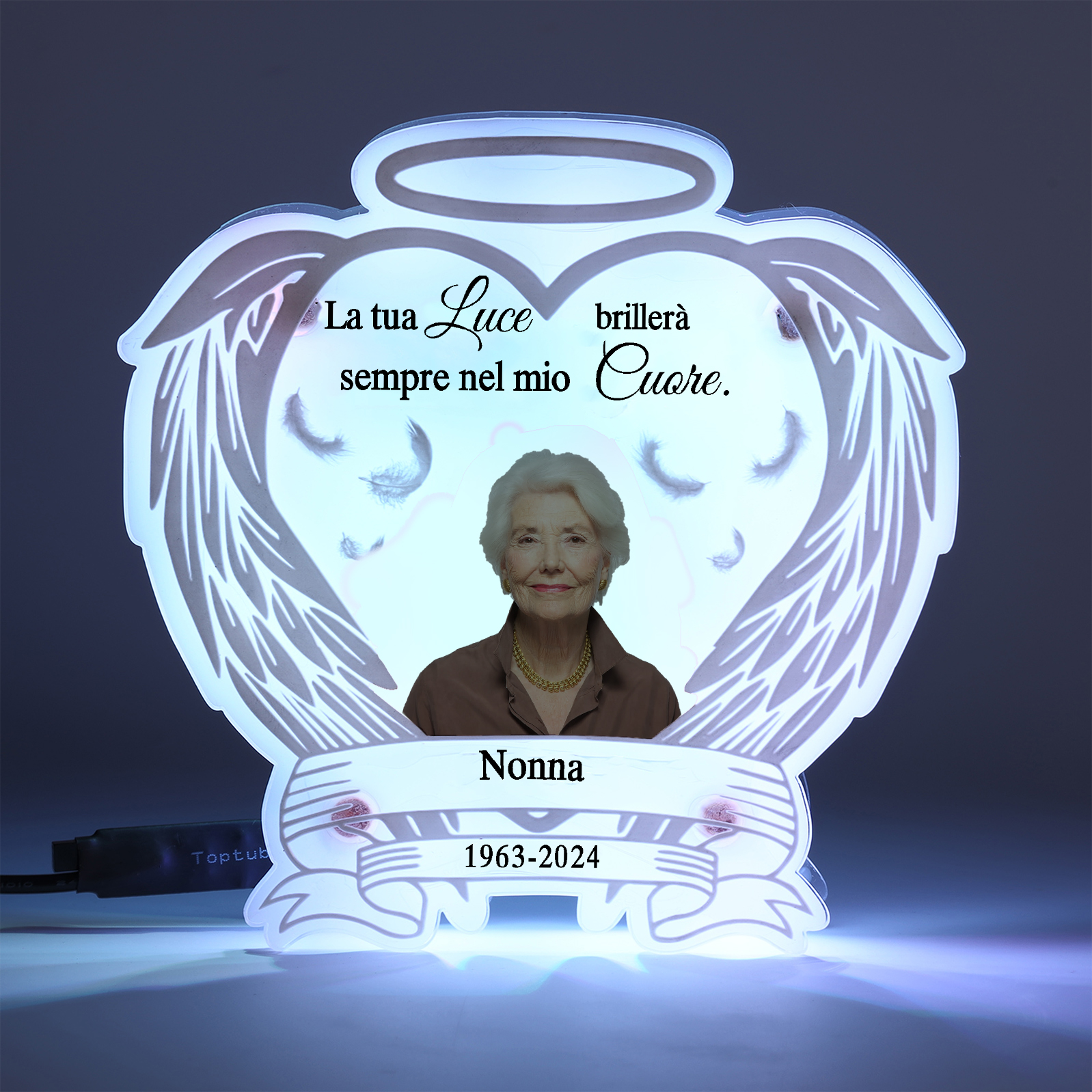 Luce Notturna Commemorativa Personalizzata in Acrilico con Ali d'Angelo - Lampada LED con 1 Foto, Nome e Data Regalo di Natale in Memoria | Jessemade