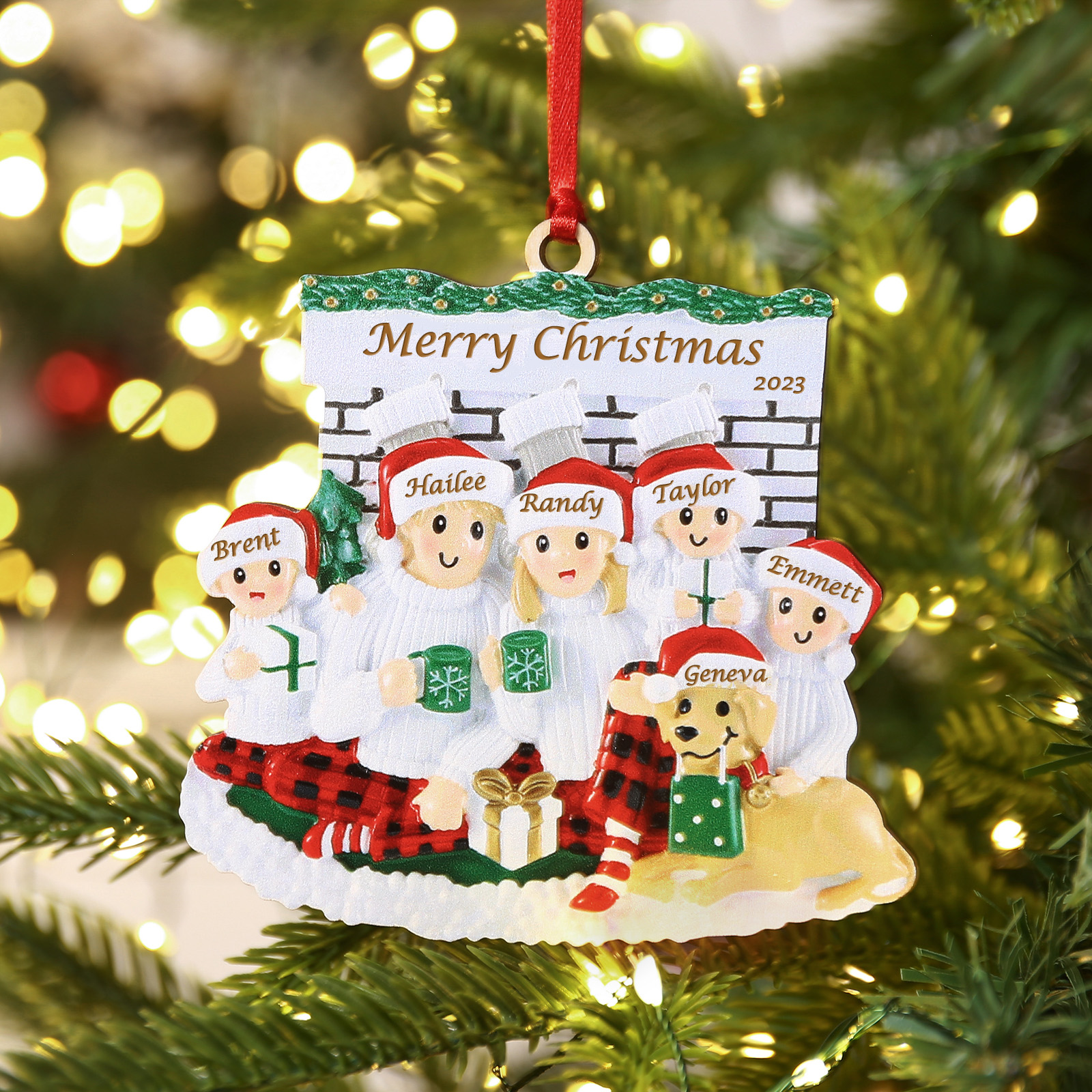 Decorazione Natalizia Personalizzata – Con 6 Nomi, Testo e Anno Personalizzato, Regalo in Legno per la Famiglia | Jessemade