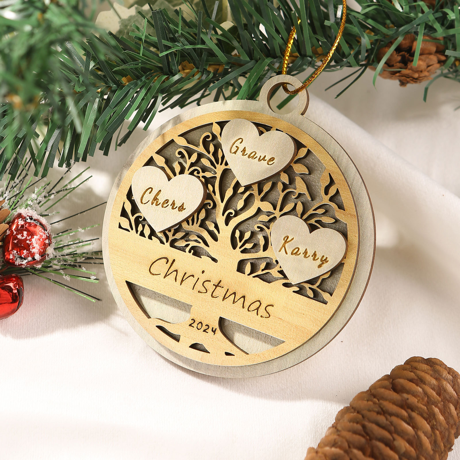 Decorazione Natalizia in Legno Personalizzata 2-6 Nomi, Testo e Data- Albero della Vita Tondo -  Regalo per la Famiglia | Jessemade