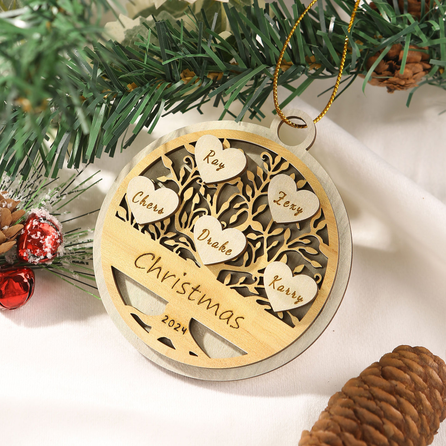 Decorazione Natalizia in Legno Personalizzata 2-6 Nomi, Testo e Data- Albero della Vita Tondo -  Regalo per la Famiglia | Jessemade