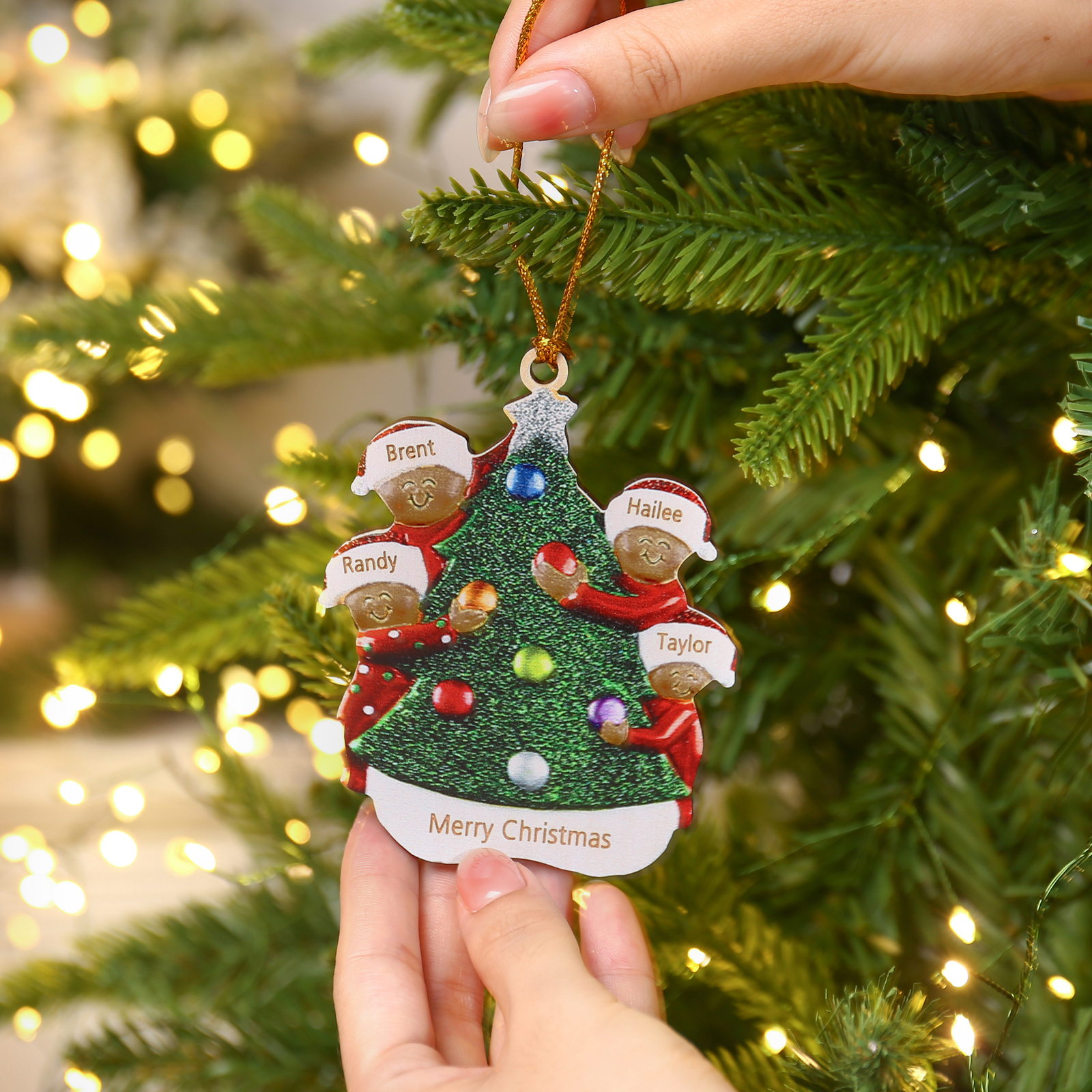 Pendente Abbraccio Intorno all'Albero di Natale per auto foto personalizzabile con 4 nomi e 1 testo un tocco unico per Natale