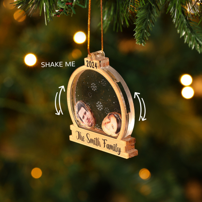 Decorazione Natalizia in Acrilico Personalizza 2-6 Foto, 1 Testo e 1 Data - Design Palla di Neve, Regalo di Natale per Famiglia | Jessemade
