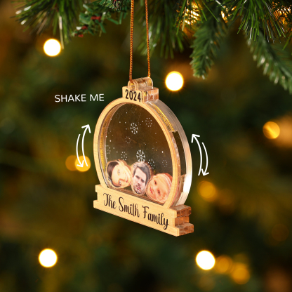 Decorazione Natalizia in Acrilico Personalizza 2-6 Foto, 1 Testo e 1 Data - Design Palla di Neve, Regalo di Natale per Famiglia | Jessemade