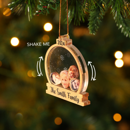 Decorazione Natalizia in Acrilico Personalizza 2-6 Foto, 1 Testo e 1 Data - Design Palla di Neve, Regalo di Natale per Famiglia | Jessemade