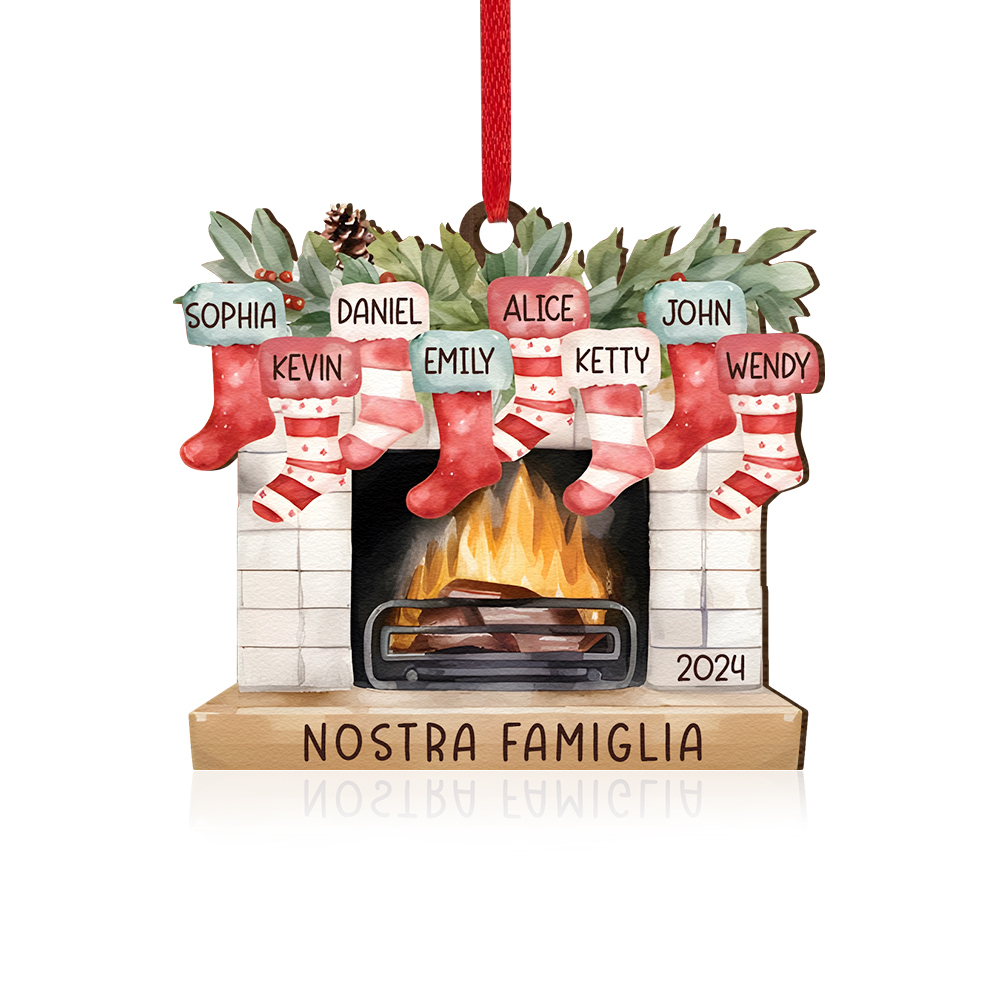 "Fornello Caldo" Pendente di Natale Personalizzato in legno per la famiglia 8 Nomi e 1 Testo e 1 Anno personalizzati 