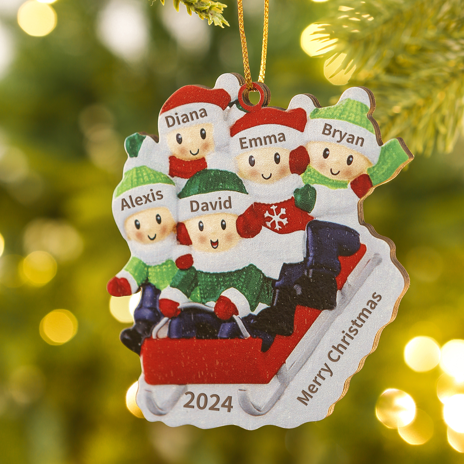 Decorazione Natalizia in Legno Personalizzata - Slitta Rossa con Personaggi, 5 Nomi, Testo & Data, Regalo di Natale per Famiglia | Jessemade