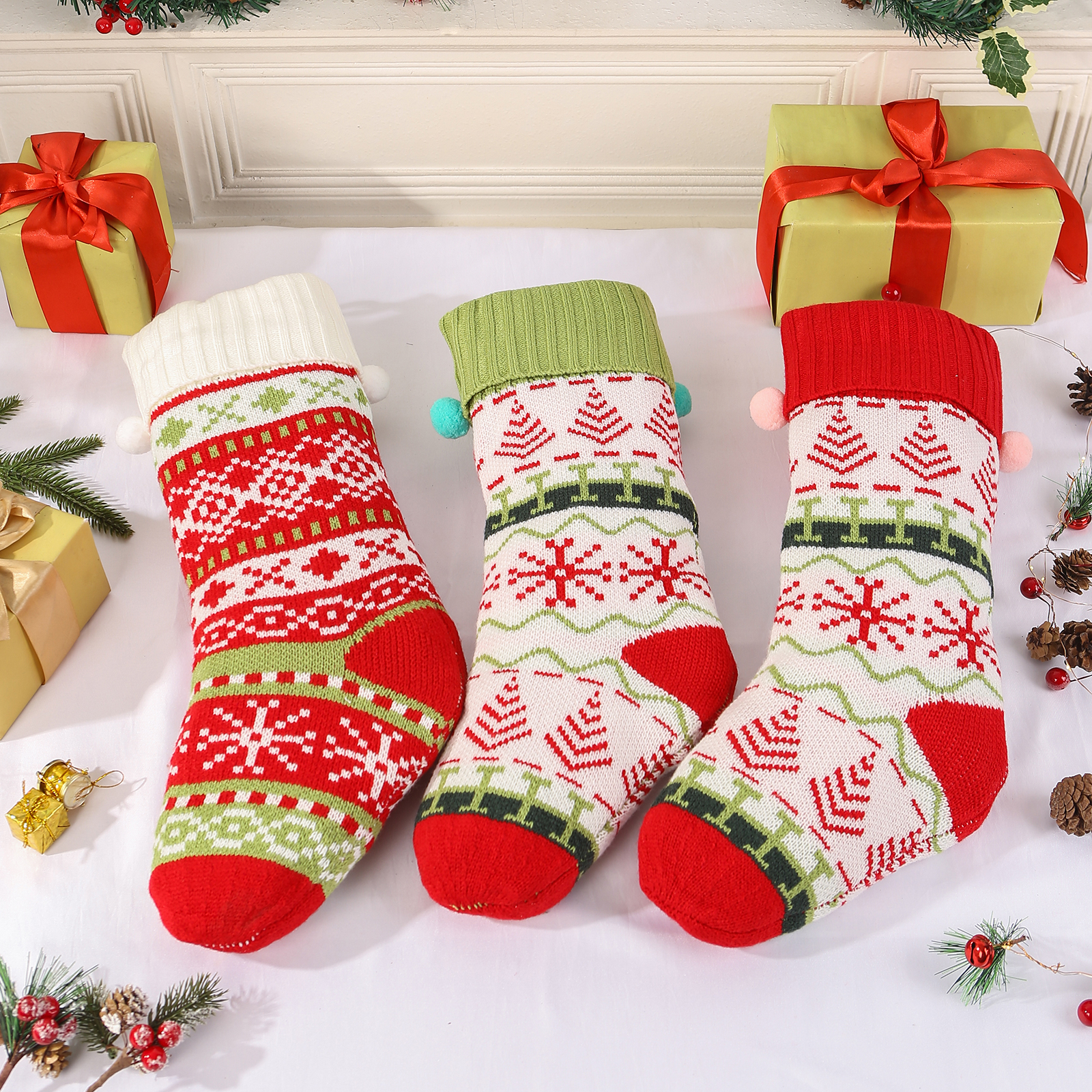 Calze di Natale Personalizzate – Materiale in Fibra Acrilica, Nome Personalizzato, 3 Design, Regalo Perfetto per la Famiglia | Jessemade