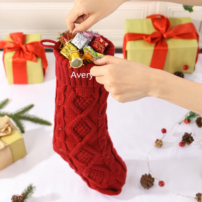 Calza Natalizia Personalizzata in Tessuto Lavorato a Maglia - Nome Personalizzabile in Rosso o Verde per Regalo di Natale alla Famiglia | Jessemade