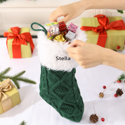 Calza Natalizia Personalizzata in Maglia con Nome - Opzioni Rosso e Verde per Regali di Natale per la Famiglia | Jessemade