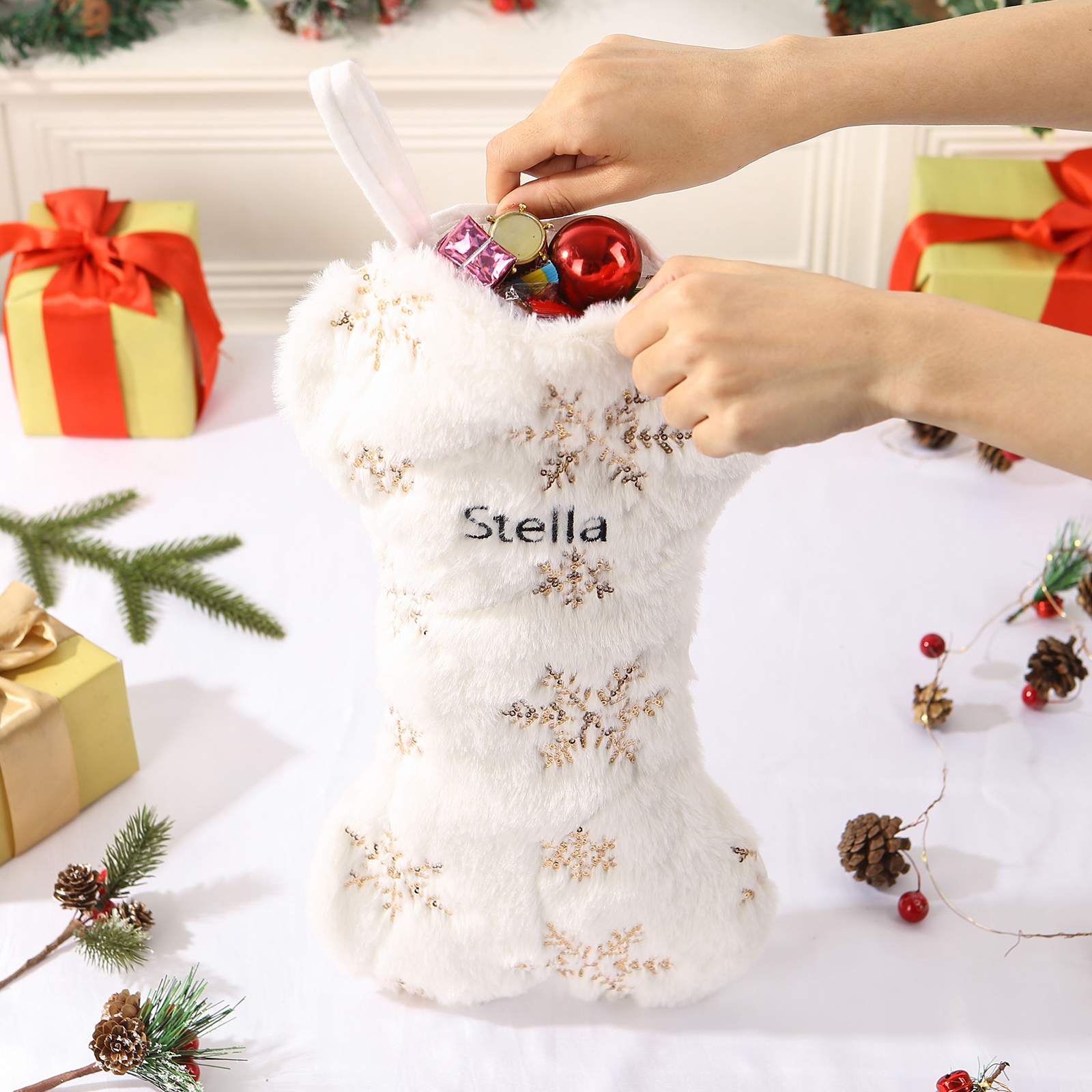Calza Natalizia Personalizzata a Forma di Osso - Tessuto Non Tessuto, Nome Personalizzato - Regalo di Natale per Famiglia | Jessemade