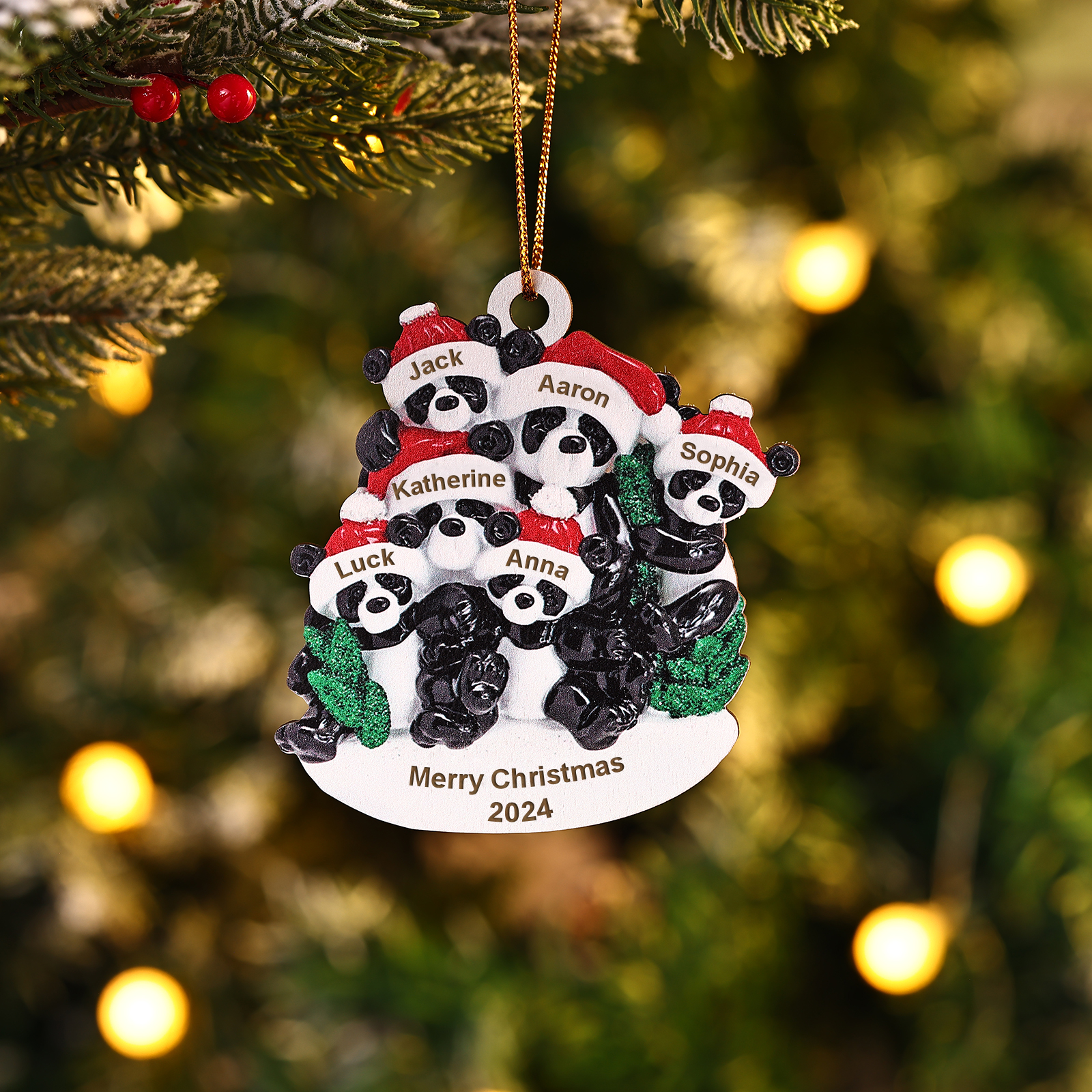 Decorazione Natalizia in Legno con Panda - Personalizza 6 Nomi, 1 Testo e 1 Data - Regalo di Natale per Famiglia | Jessemade