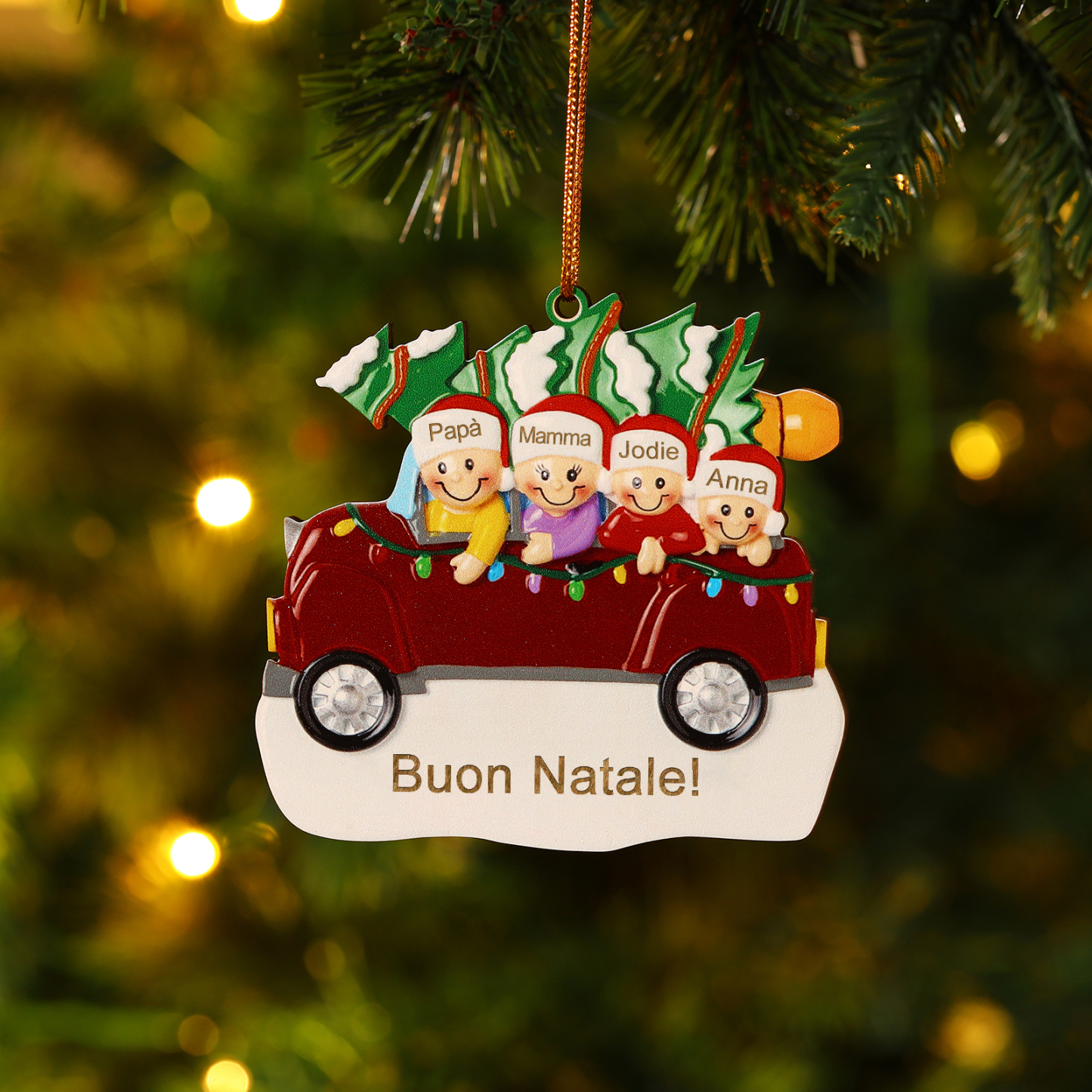 Decorazione Natalizia in Legno Personalizza 4 Nomi e 1 Testo - Design Auto Rossa con Albero, Regalo di Natale per Famiglia | Jessemade