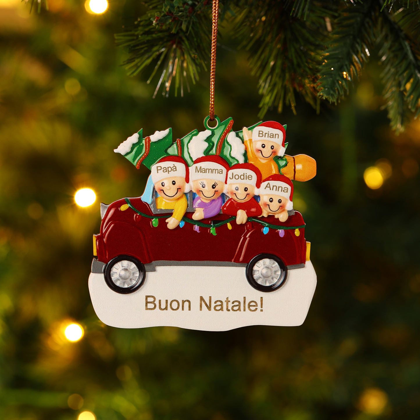 Decorazione Natalizia in Legno Personalizza 5 Nomi e 1 Testo - Design Auto Rossa con Albero, Regalo di Natale per Famiglia | Jessemade