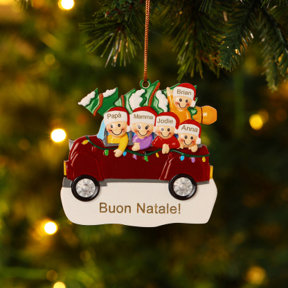 Decorazione Natalizia in Legno Personalizza 5 Nomi e 1 Testo - Design Auto Rossa con Albero, Regalo di Natale per Famiglia | Jessemade