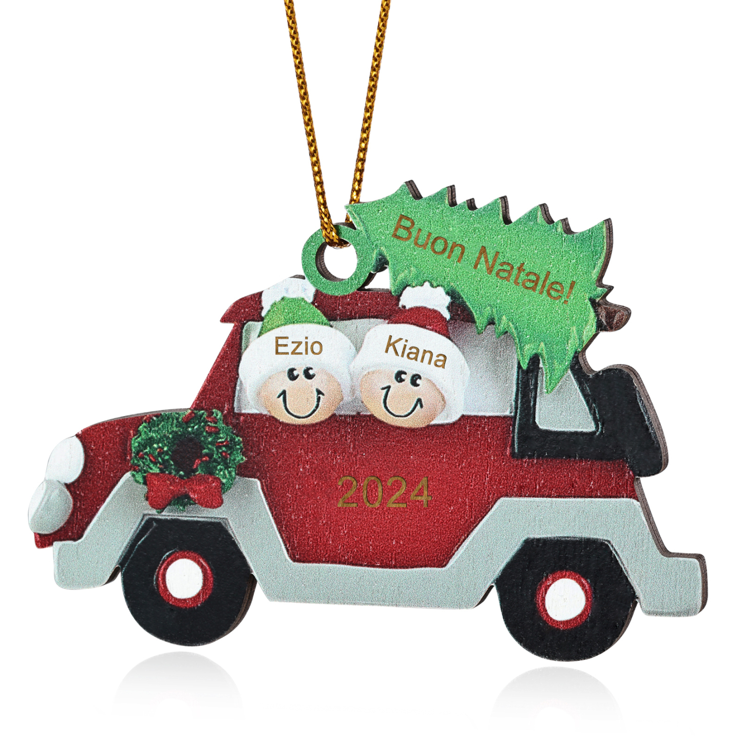 Decorazione Natalizia in Legno Personalizzata - Macchina Rossa, Albero di Natale e Personaggi - Personalizzabile con 2 Nomi, 1 Testo e una Data - Regalo di Natale per Famiglia | Jessemade