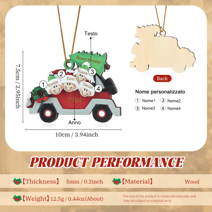 Decorazione Natalizia in Legno Personalizzata - Macchina Rossa, Albero di Natale e Personaggi - Personalizzabile con 4 Nomi, 1 Testo e una Data - Regalo di Natale per Famiglia | Jessemade