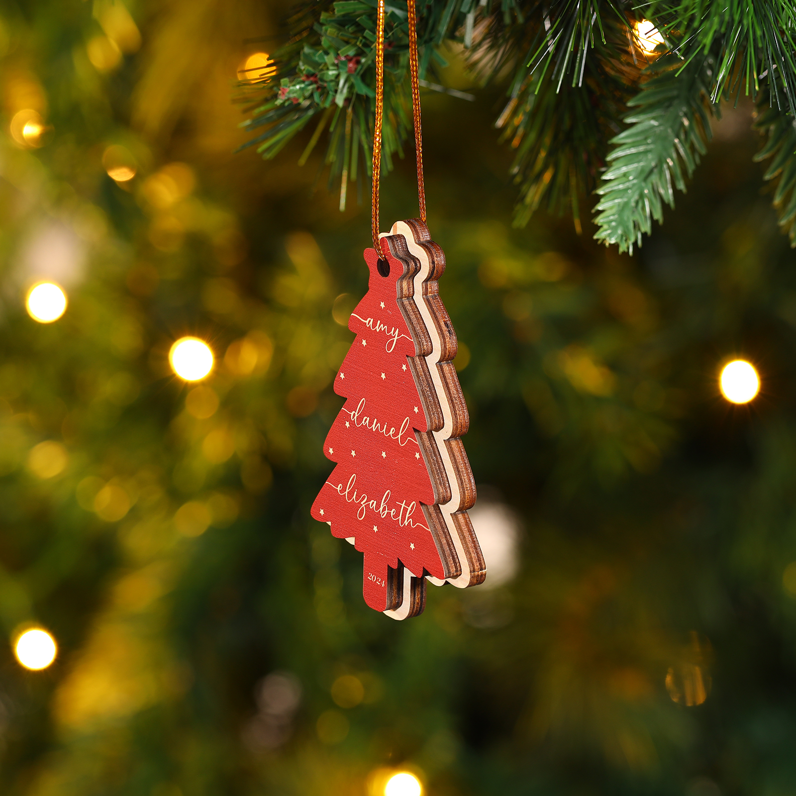 Personalised Family Christmas Ornament -Custom 1-6 Names Red Wooden Tree Gift for Family | Jessemade