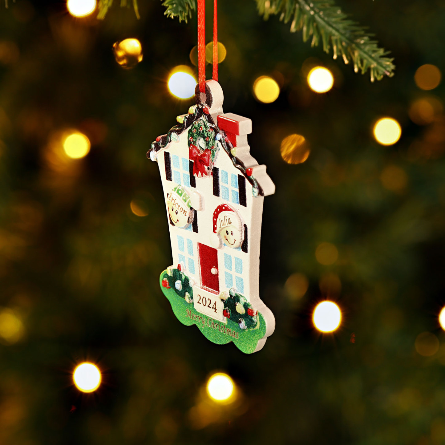 Decorazione Natalizia in Resina Personalizzata - 2 Nomi, 1 Testo & Anno - Casetta di Natale & Personaggi Regalo di Natale per Famiglia | Jessemade