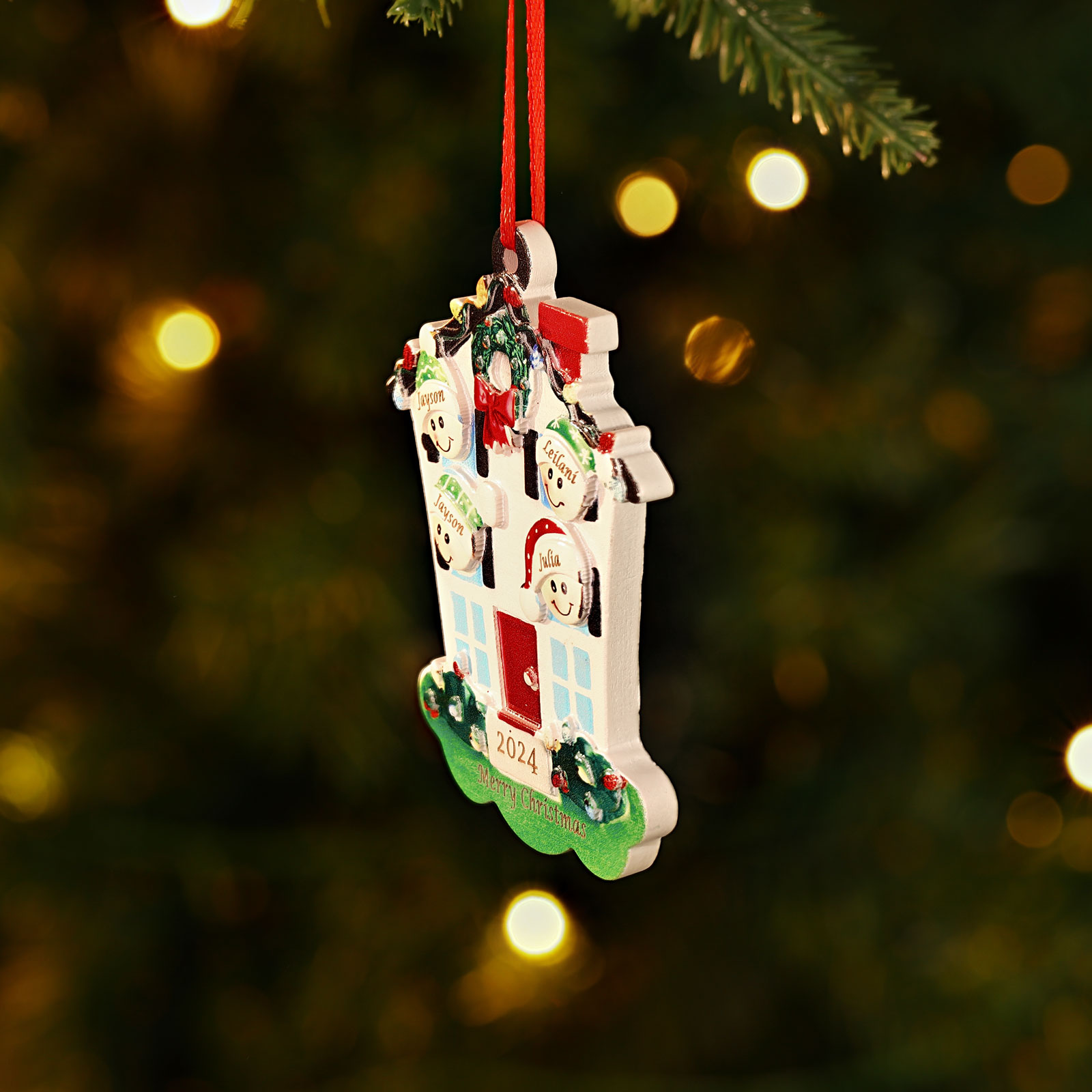 Decorazione Natalizia in Resina Personalizzata - 4 Nomi, 1 Testo & Anno - Casetta di Natale & Personaggi Regalo di Natale per Famiglia | Jessemade