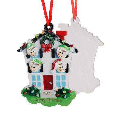 Decorazione Natalizia in Resina Personalizzata - 4 Nomi, 1 Testo & Anno - Casetta di Natale & Personaggi Regalo di Natale per Famiglia | Jessemade