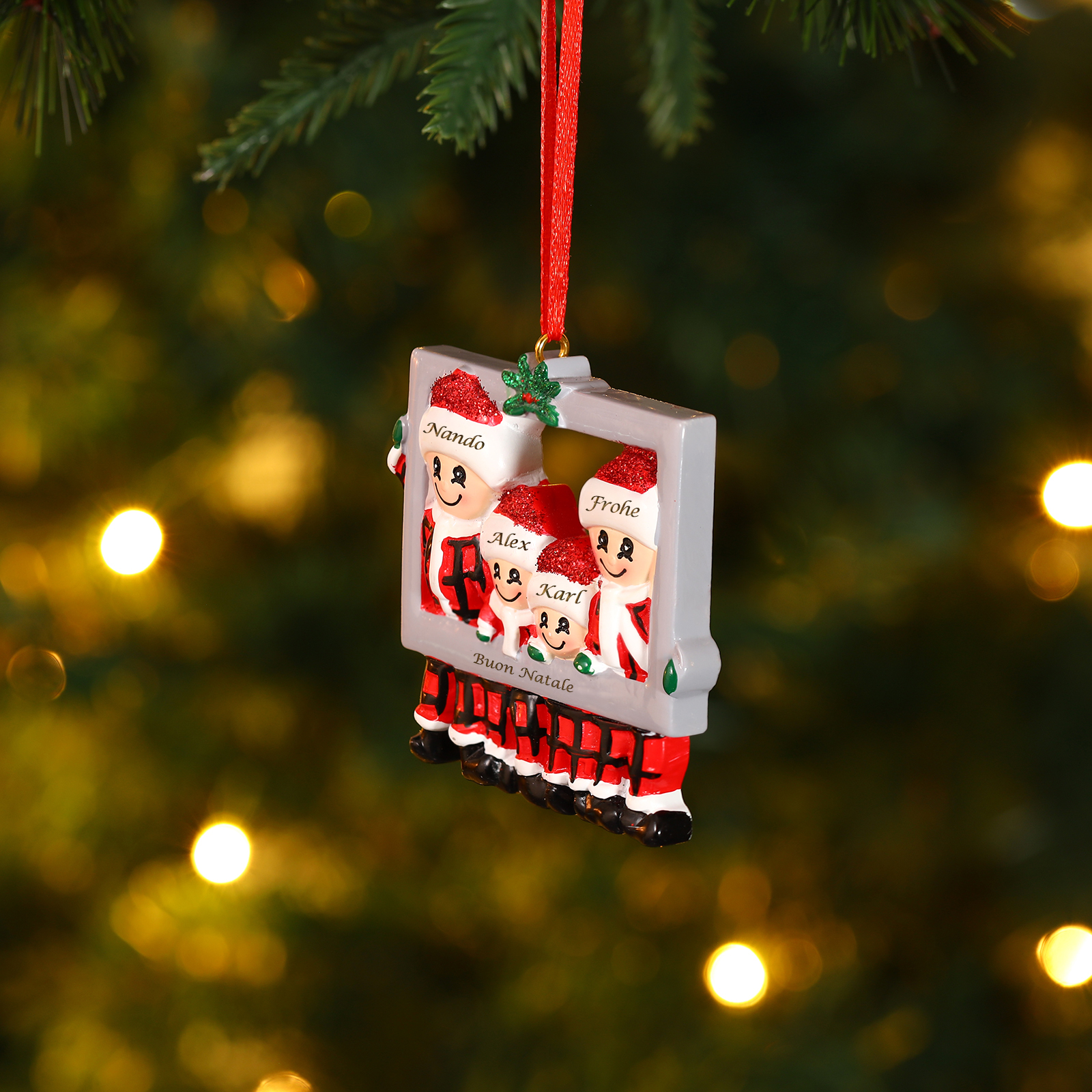 Ornamento Natalizio in Legno Personalizzato con 4 Nomi e 1 Testo - Regalo Perfetto per la Famiglia | Jessemade