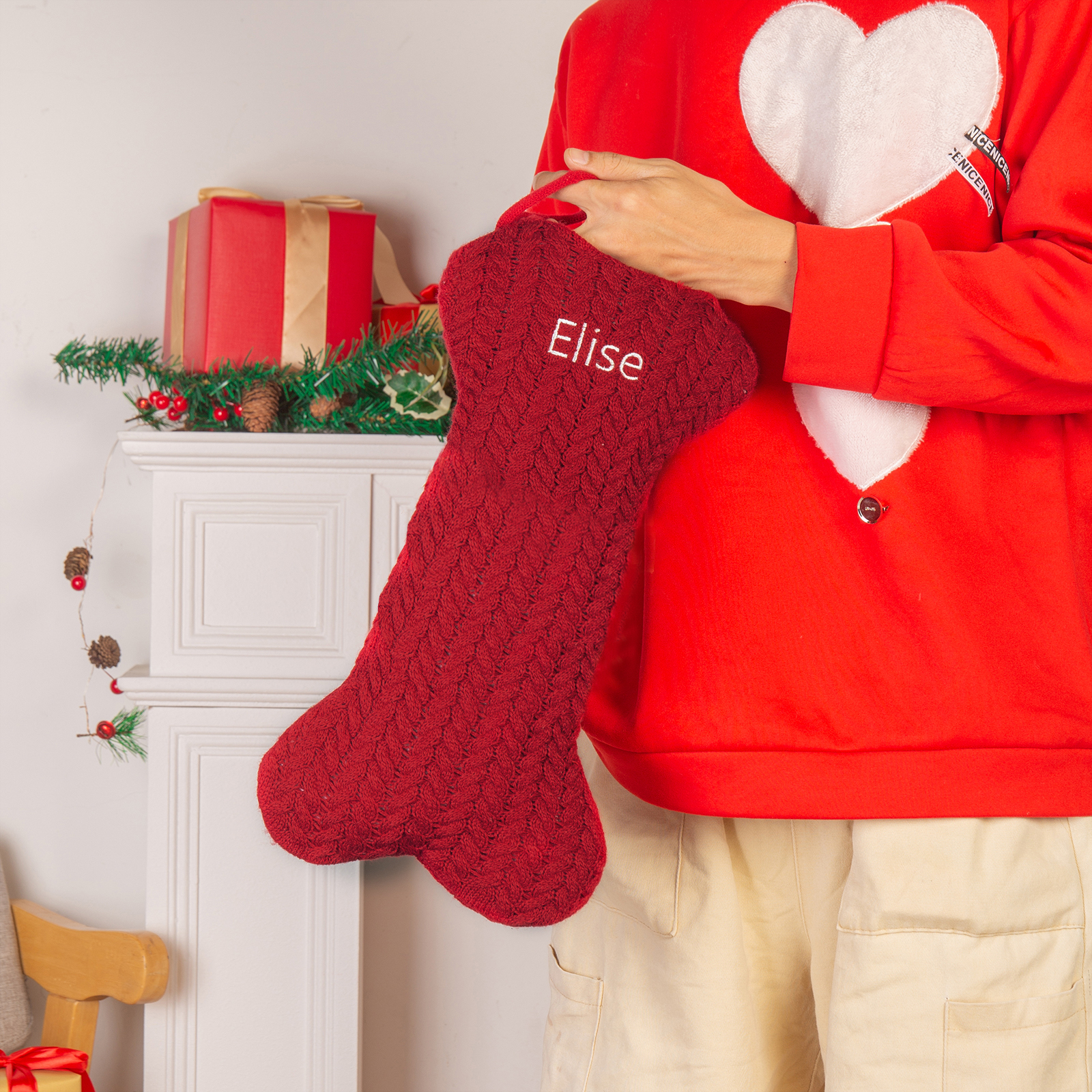 Decorazione Natalizia Personalizzata - Calza di Natale in Tessuto Lavorato a Maglia, Forma di Osso, 3 Colori - Personalizzabile con 1 Nome - Regalo di Natale per Famiglia | Jessemade