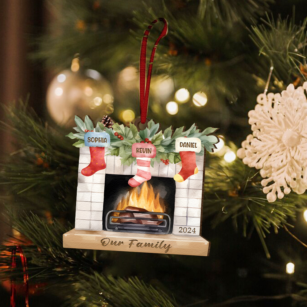 Decorazione Natalizia in Legno Personalizzata con 2-7 Nomi, 1 Testo e 1 Data – Regalo di Natale per Famiglia | Jessemade