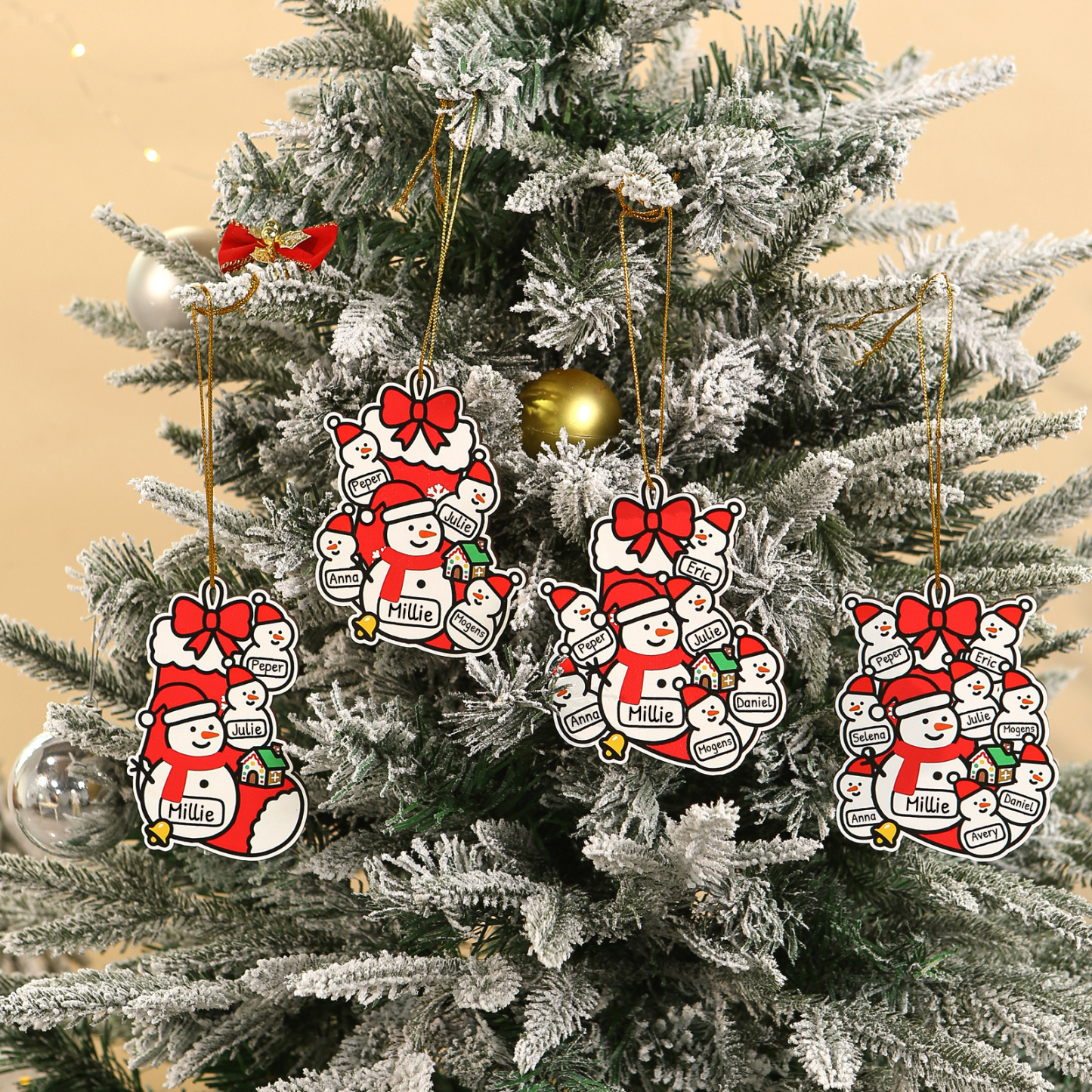 Decorazione per albero di Natale con famiglia di pupazzi di neve personalizzata con nome
