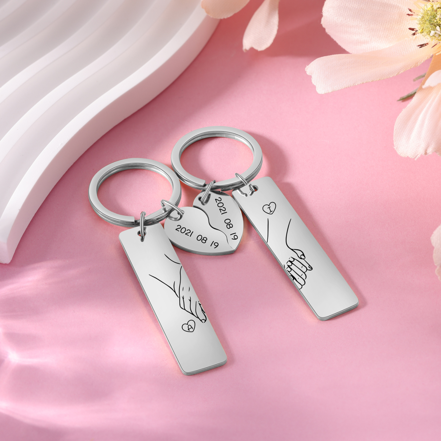 Set Regalo Personalizzato per Coppie con Portacandele Pinky Promise e Portachiavi a Cuore Abbinato | Nomi e Data Personalizzabili in Elegante Confezione Regalo | Jessemade