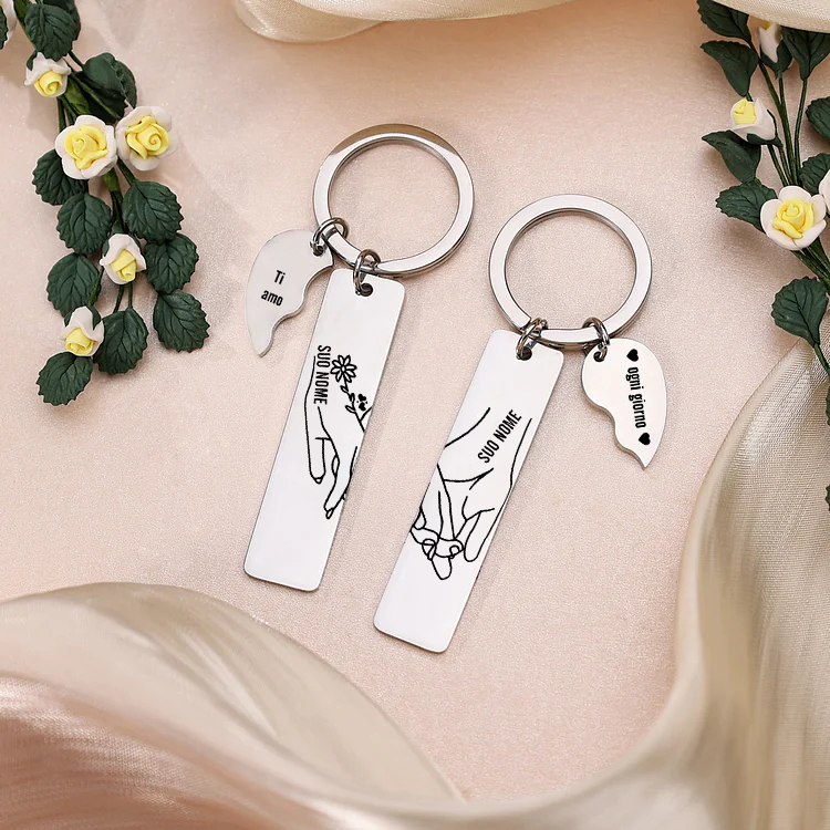 2PCS Portachiavi personalizzato con 2 nomi mano nella mano