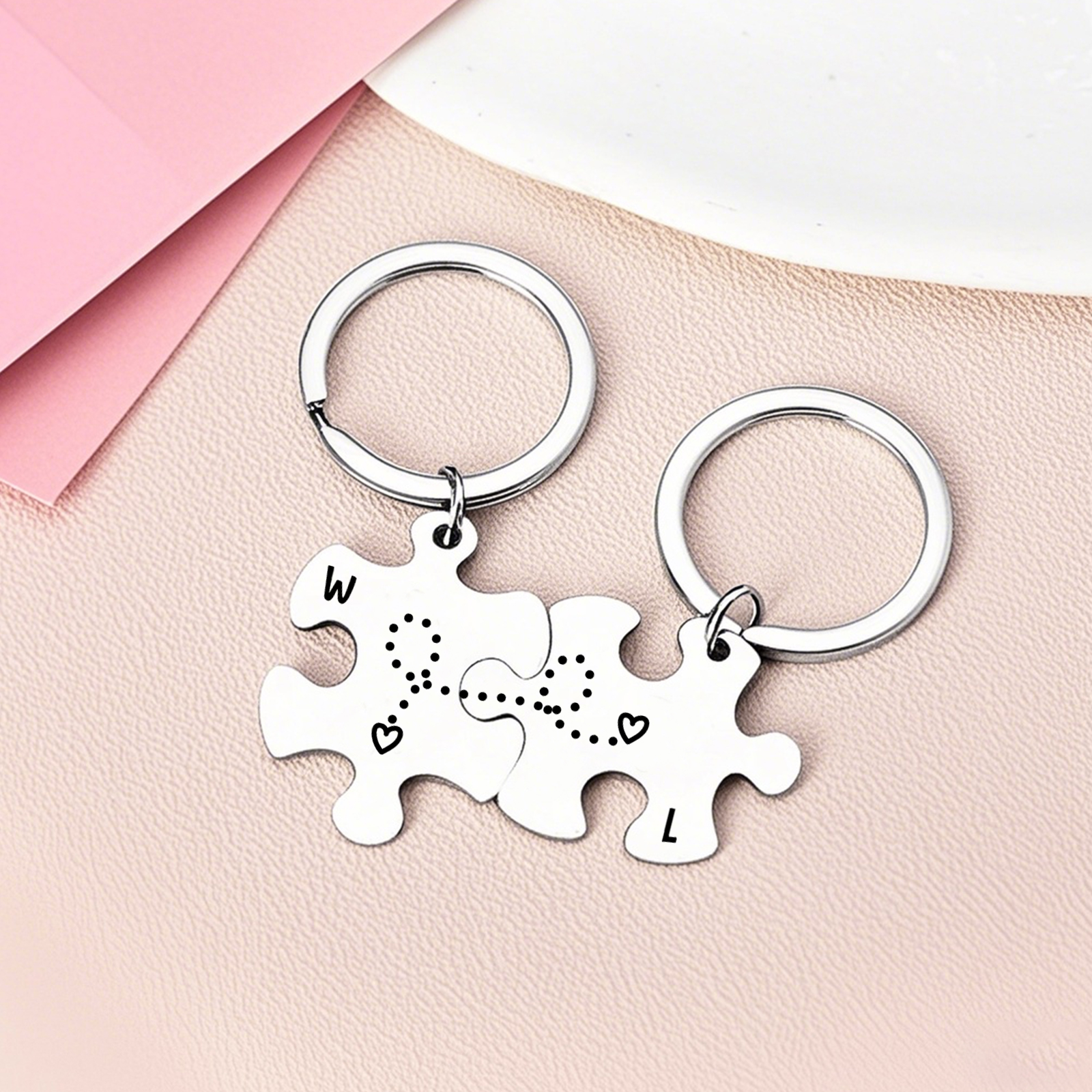 Portachiavi Personalizzato Coppia a Forma di Puzzle con 2 Lettere – Regalo di San Valentino per Lei/Lui | Jessemade