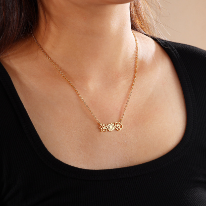 Collana fiore di nascita personalizzata con 4 fiori di nascita regalo per donna