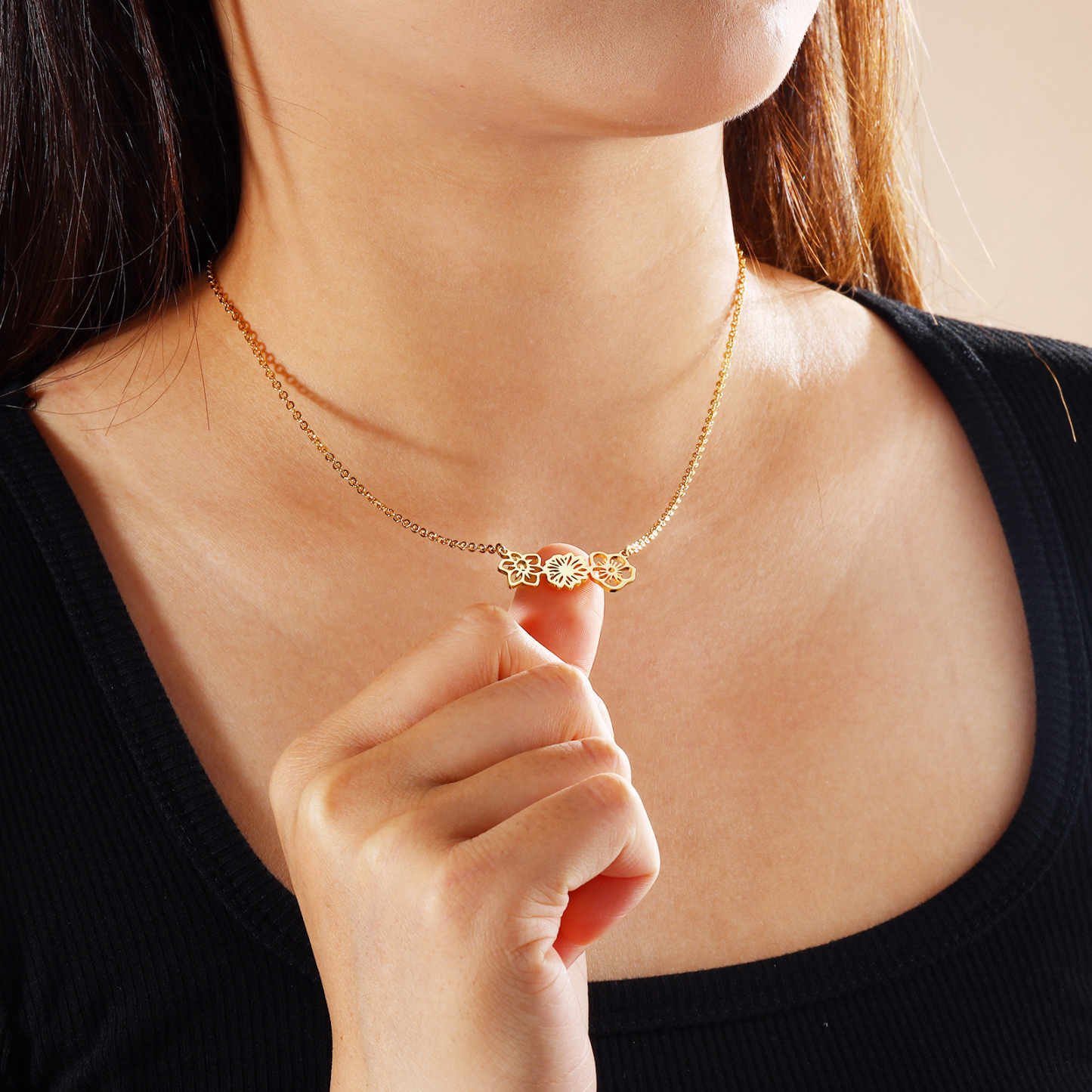 Collana fiore di nascita personalizzata con 4 fiori di nascita regalo per donna