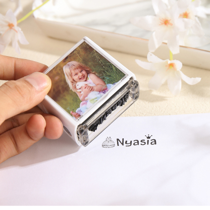 Timbro con nome e foto personalizzato regalo per studente scuola su libro/vestito