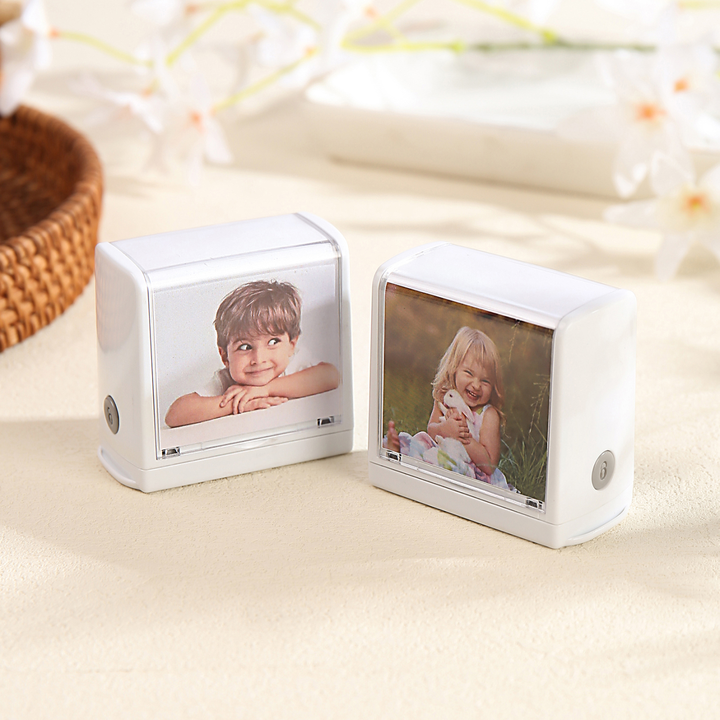 Timbro con nome e foto personalizzato regalo per studente scuola su libro/vestito