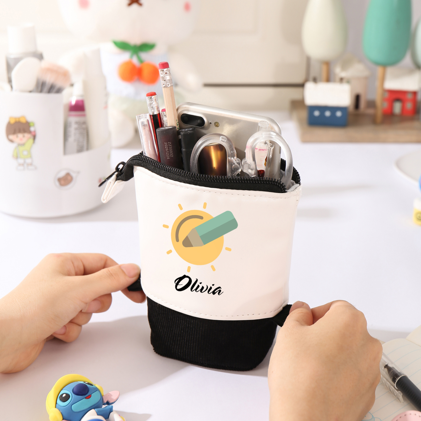 Jessemade IT Astuccio per matite personalizzato con 1 nome e 1 veicolo da costruzione regalo per scuola elementare bambini