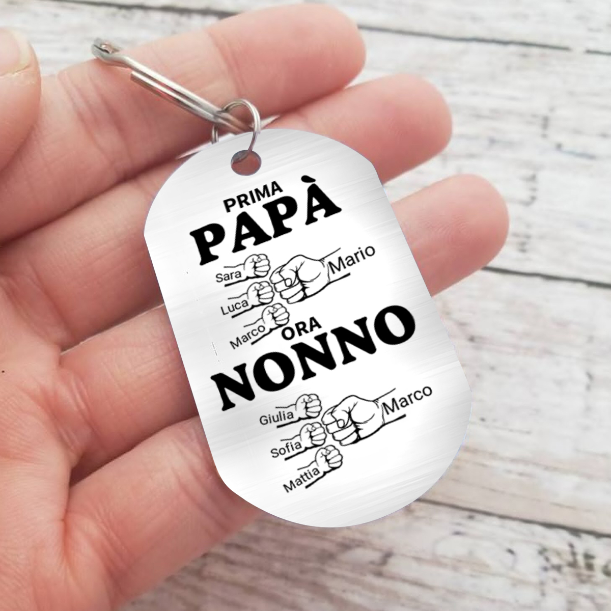 Prima papà, ora nonno - portachiavi con piastrina militare con saluto col pugno