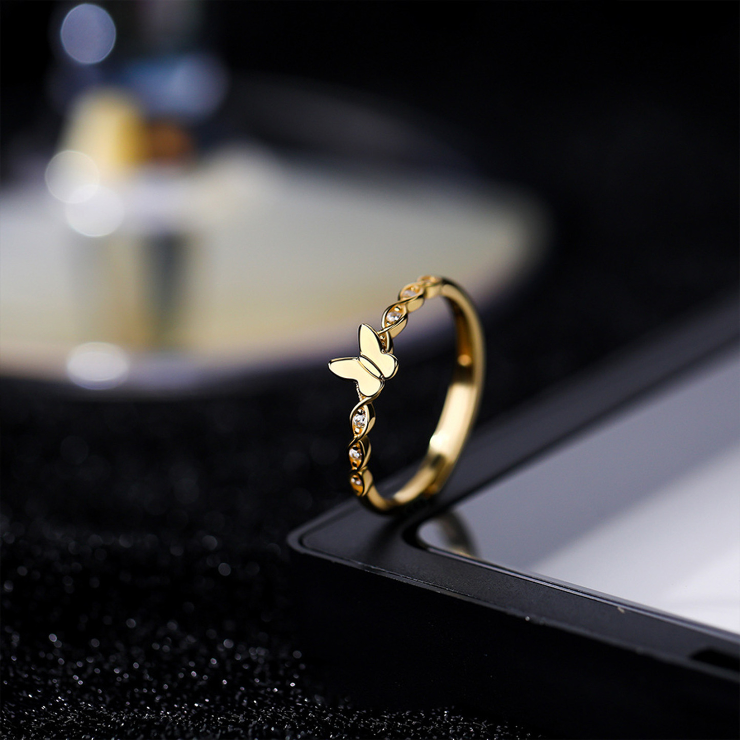 Anello Aperto con Farfalla in Argento 925 – Eleganza e Raffinatezza Femminile