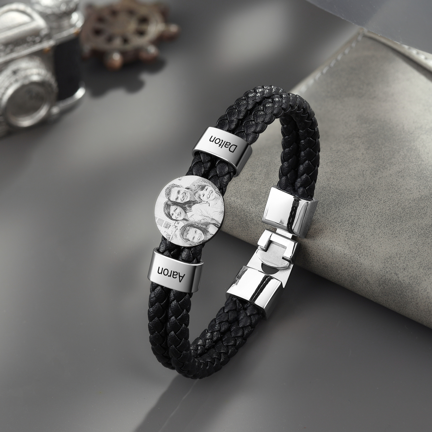 Bracciale Uomo Personalizzato con Foto e 2 Nomi – Regalo Elegante e Sentimentale per Papà e Lui | Jessemade
