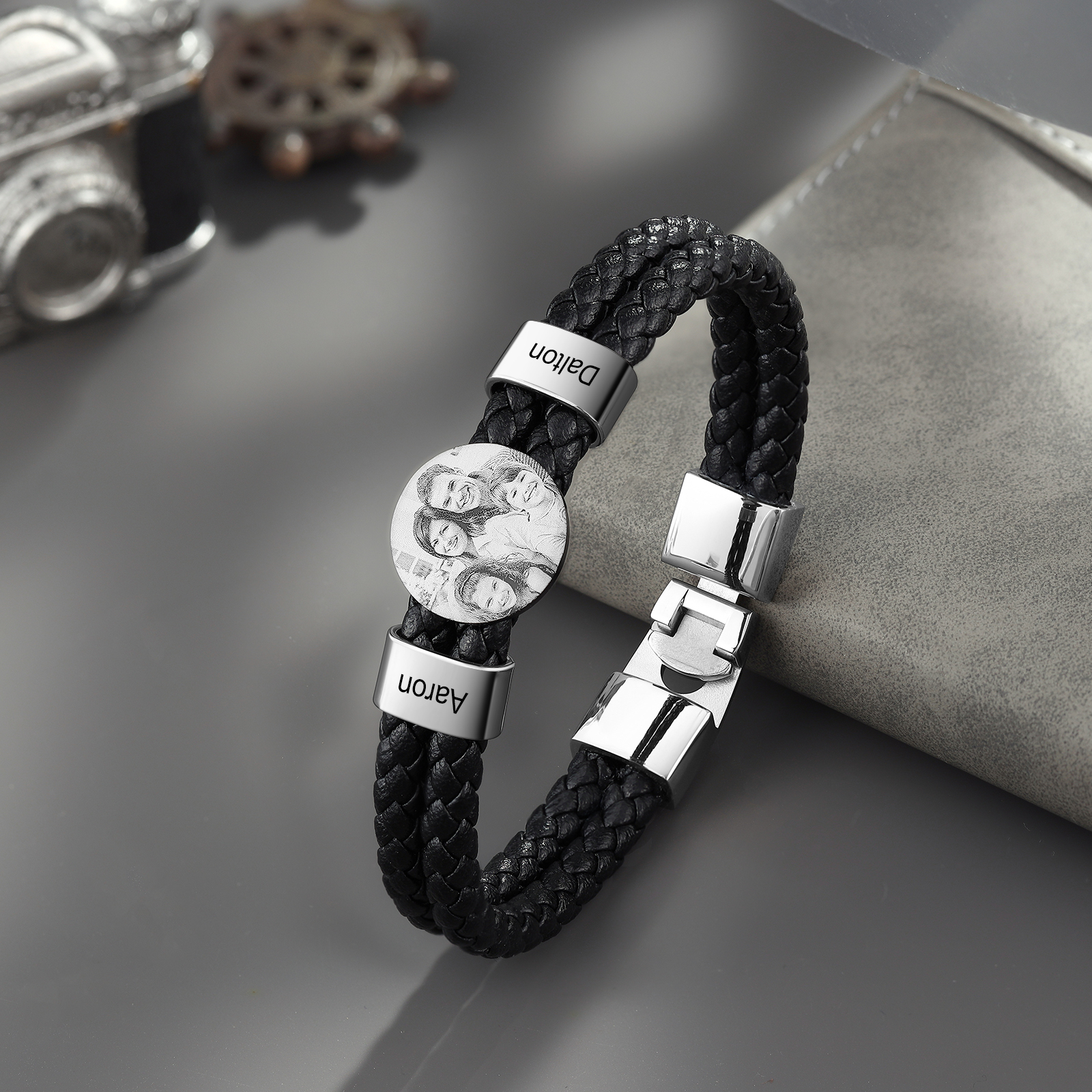 Bracciale Uomo Personalizzato con Foto e 2 Nomi – Regalo Elegante e Sentimentale per Papà e Lui | Jessemade