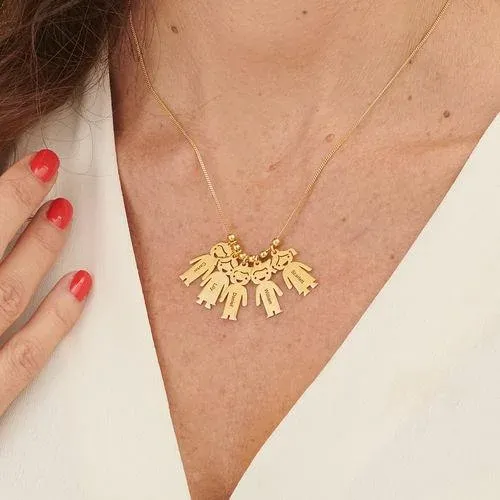 Collana con ciondolo bambino felice personalizzabile 2 nomi