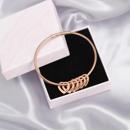 Braccialetto con 4 nomi personalizzati e 4 ciondoli di cuore per donna