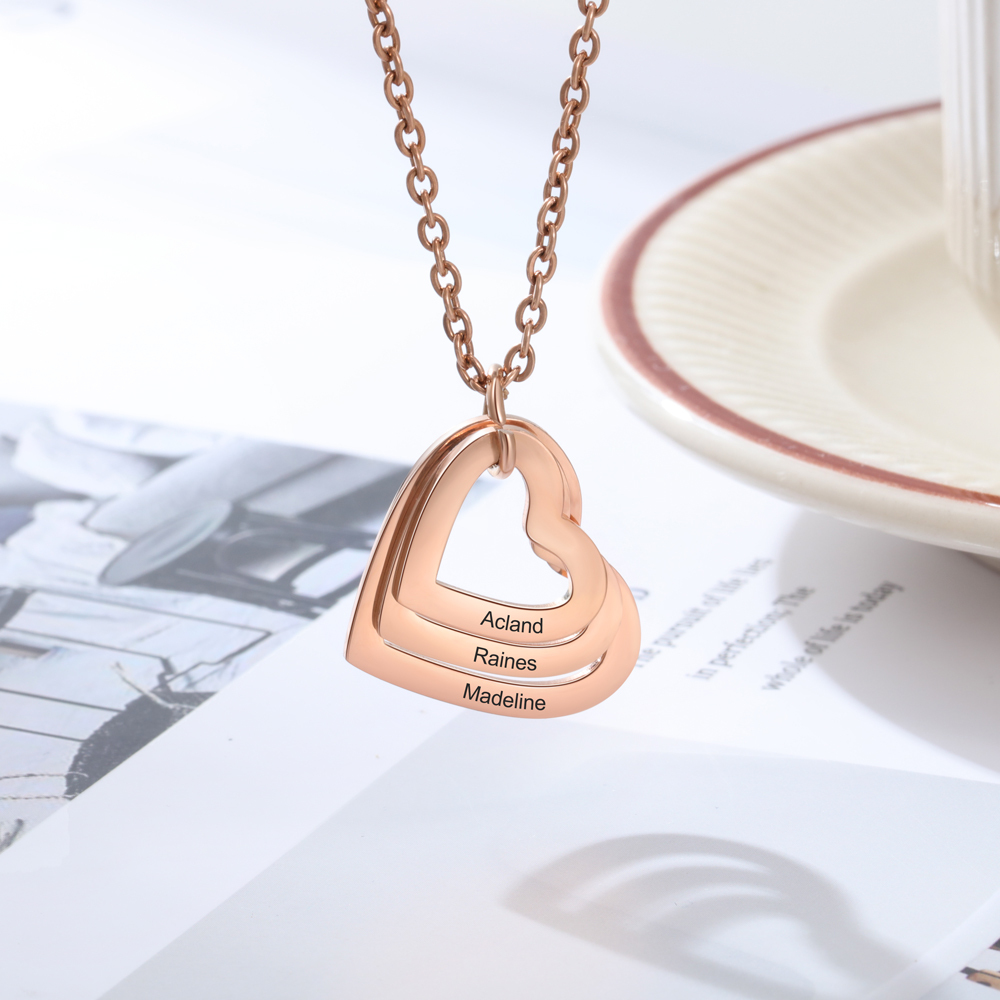 Collana 3 nomi personalizzati con ciondolo cuore