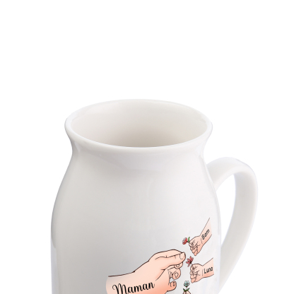 Vaso di ceramica con mano passando il fiore 4 nomi personalizzati per nonna/mamma