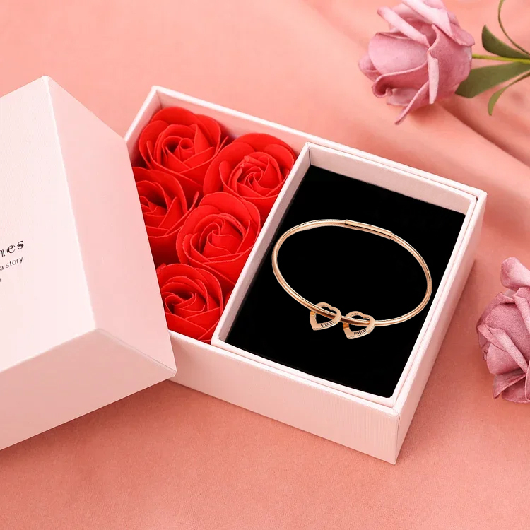 Braccialetto con 2 nomi personalizzati e 2 ciondoli di cuore per donna