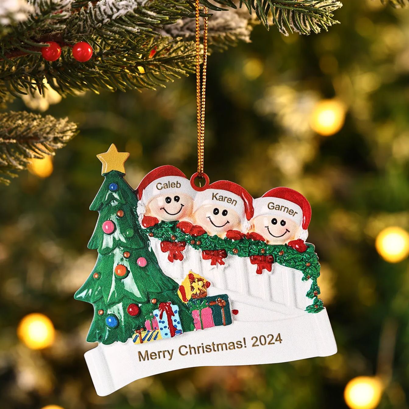 Decorazione Natalizia in Legno Personalizzata - Personalizza 3 Nomi, 1 Testo, Data - Albero di Natale e Personaggi, Regalo di Natale per la Famiglia | Jessemade