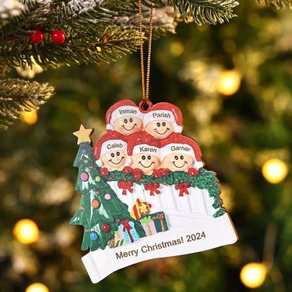 Decorazione Natalizia in Legno Personalizzata - Personalizza 5 Nomi, 1 Testo, Data - Albero di Natale e Personaggi, Regalo di Natale per la Famiglia | Jessemade